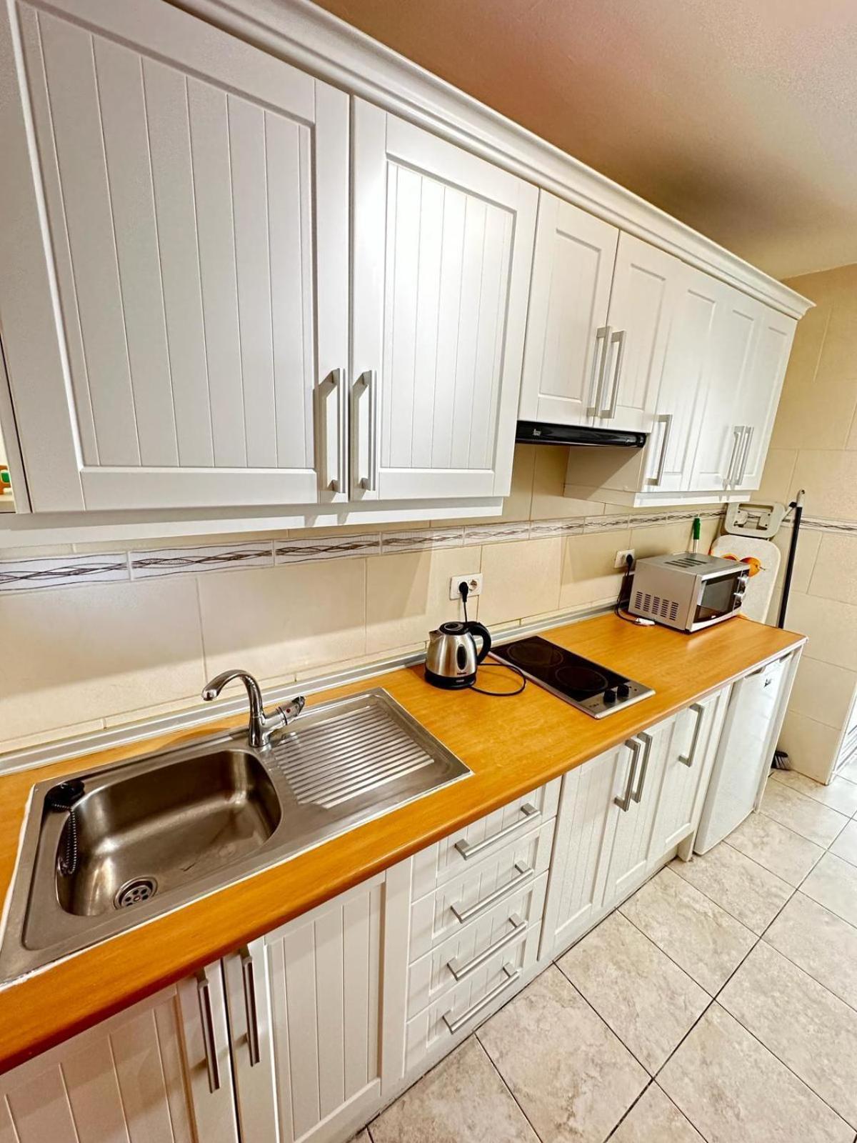 ארונה Firstline Apartment Los Cristianos מראה חיצוני תמונה