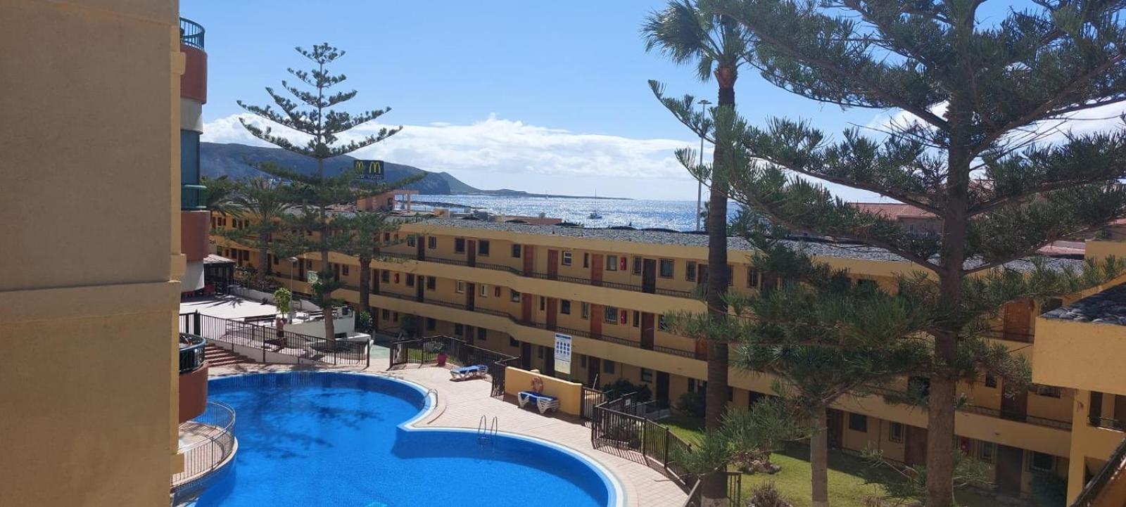 ארונה Firstline Apartment Los Cristianos מראה חיצוני תמונה