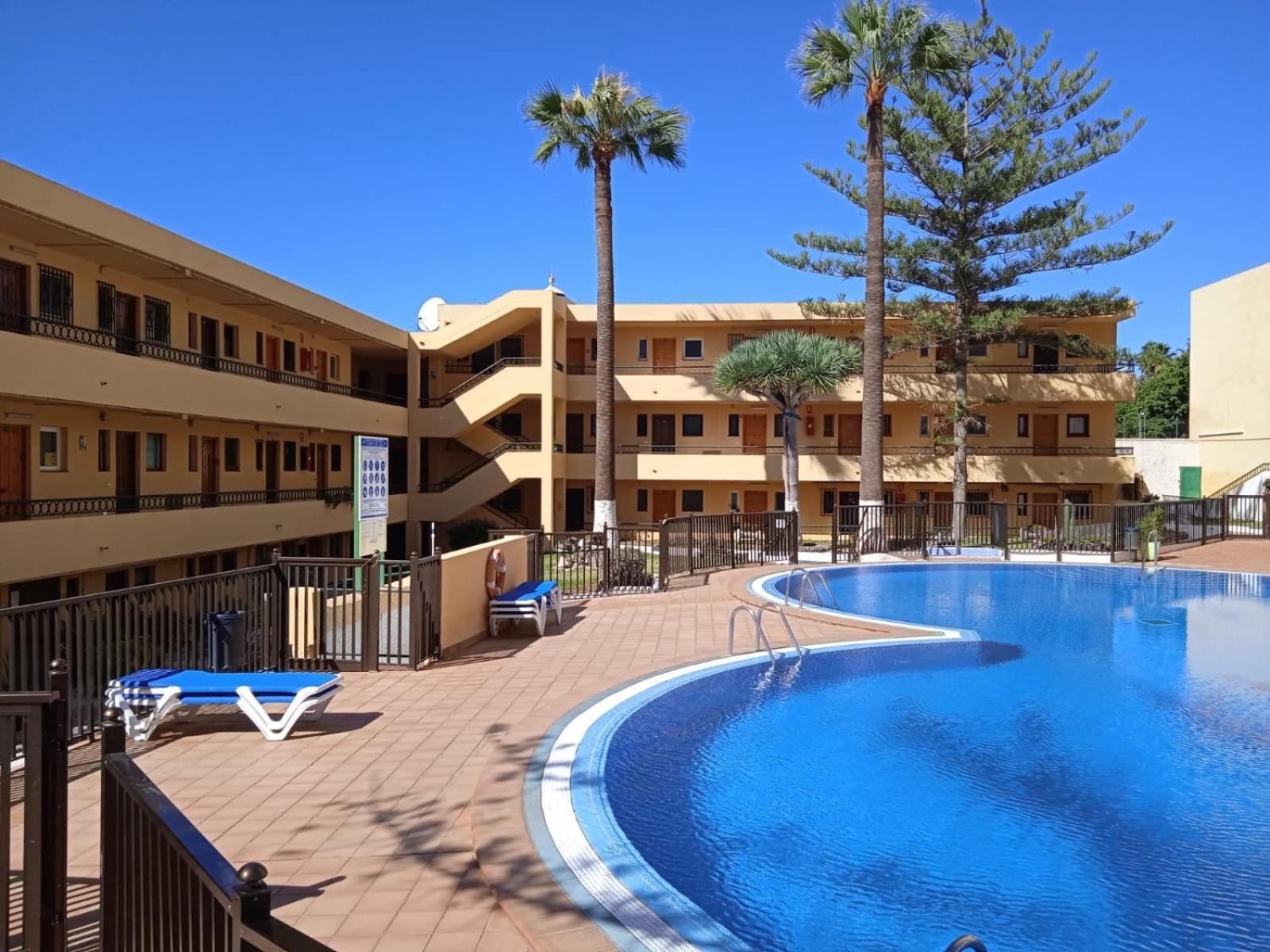 ארונה Firstline Apartment Los Cristianos מראה חיצוני תמונה