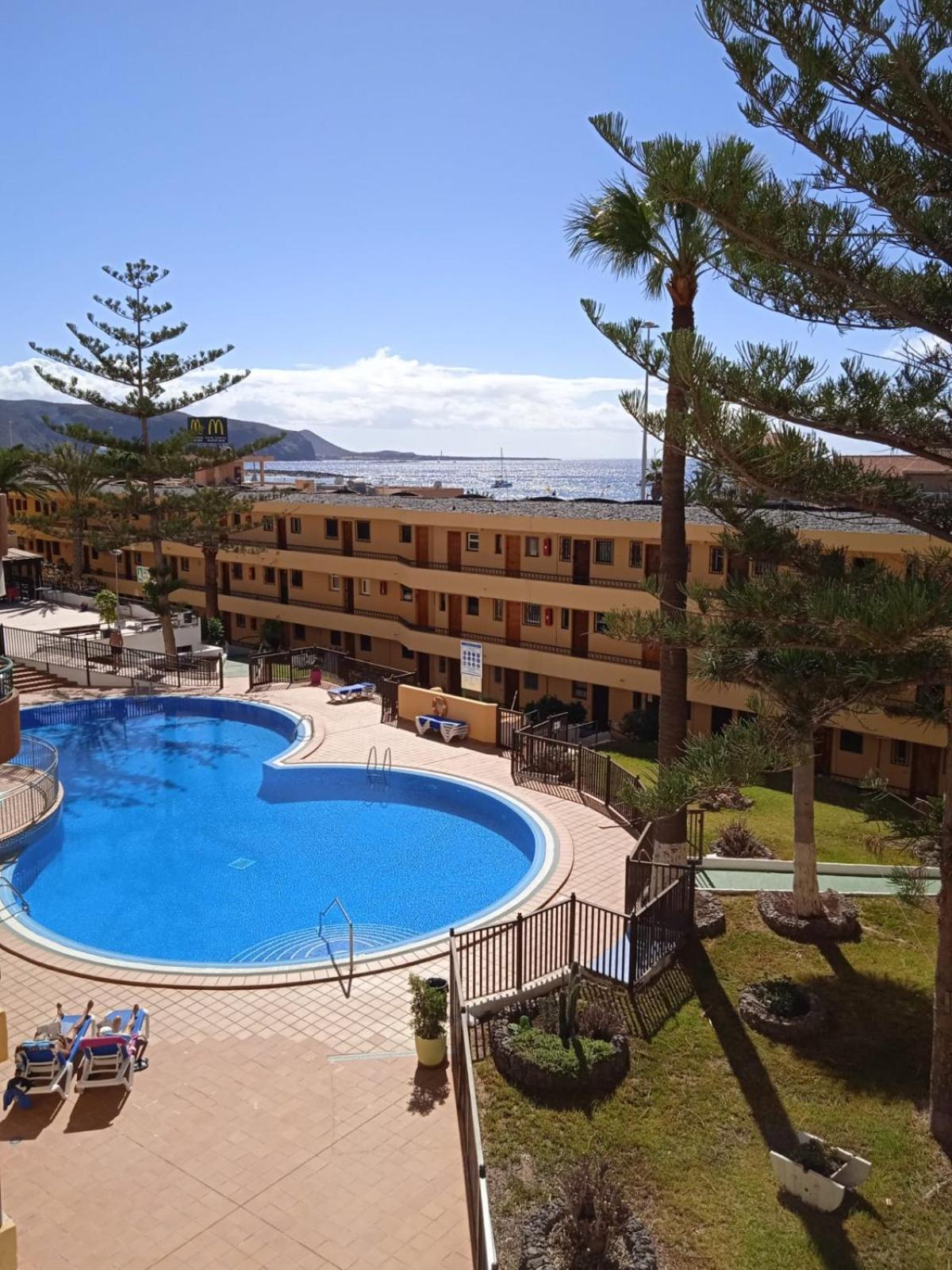 ארונה Firstline Apartment Los Cristianos מראה חיצוני תמונה