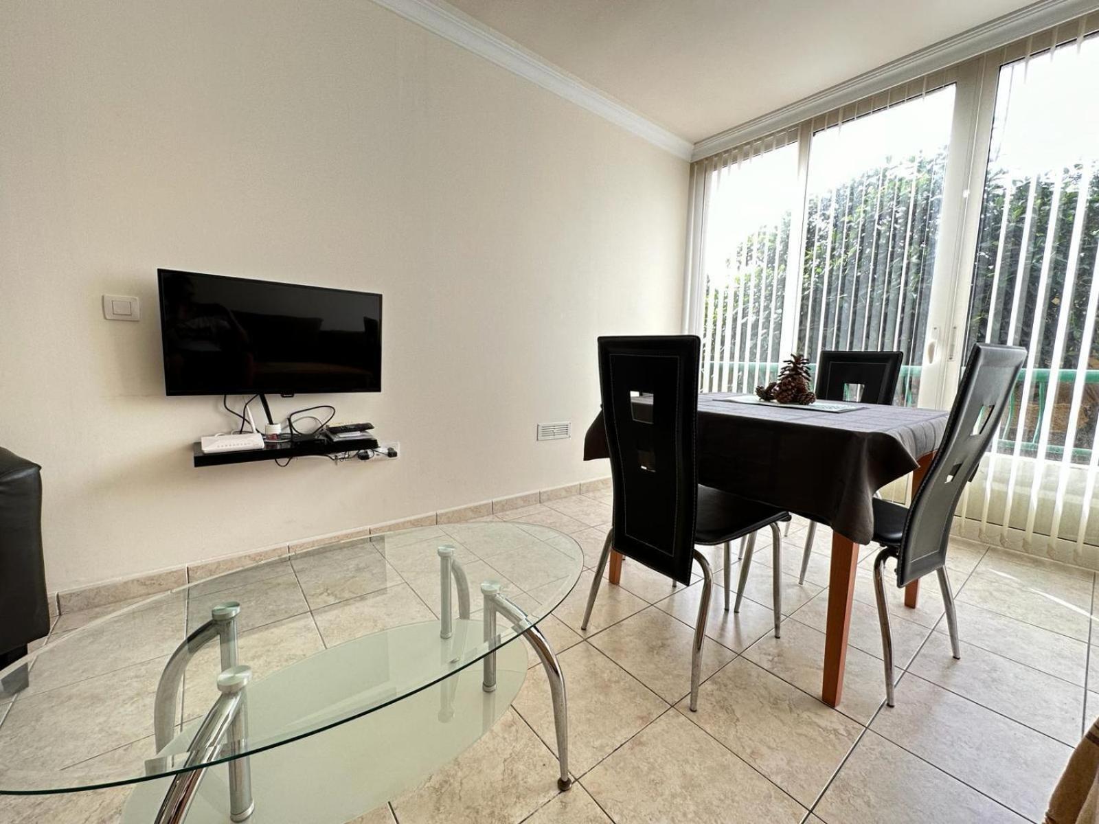ארונה Firstline Apartment Los Cristianos מראה חיצוני תמונה