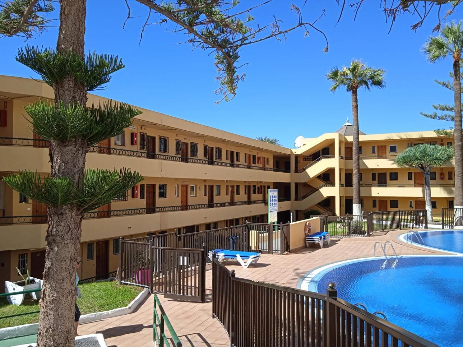ארונה Firstline Apartment Los Cristianos מראה חיצוני תמונה