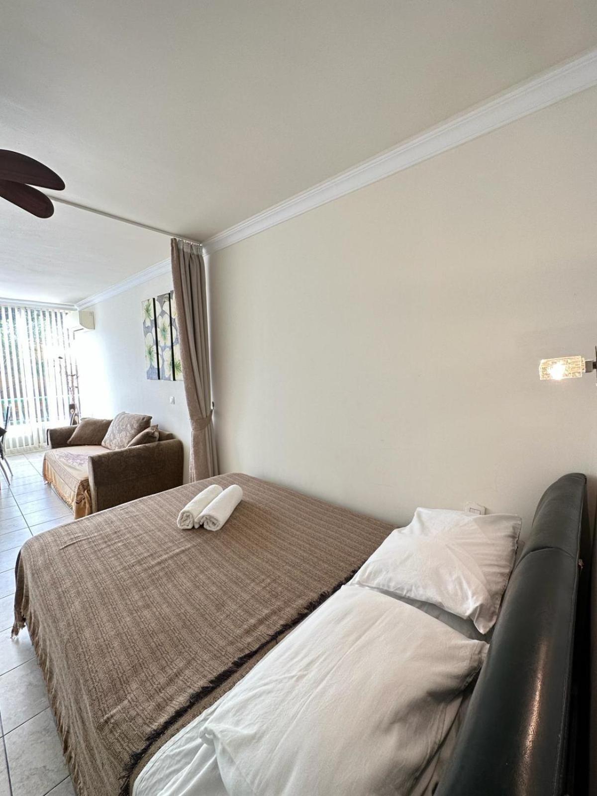 ארונה Firstline Apartment Los Cristianos מראה חיצוני תמונה